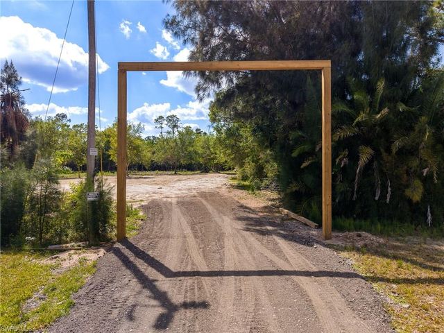 11540 Fox Hill RD, North Fort Myers, FL 33917