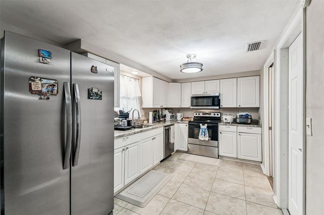 7810 BIRCHWOOD DR, Port Richey, FL 34668