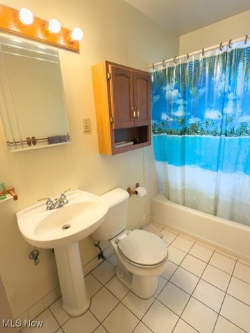 1224 E 351st Street, Eastlake, OH 44095