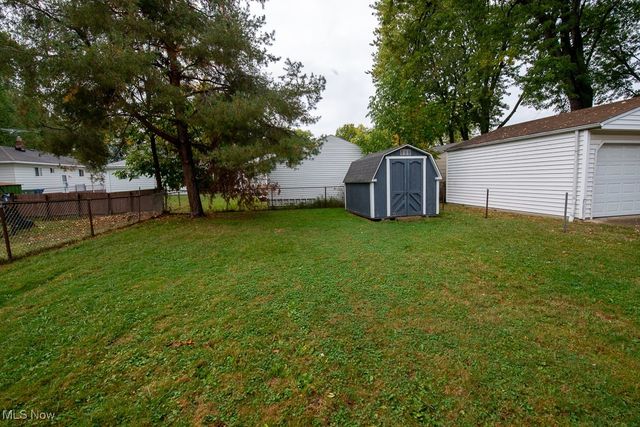 1224 E 351st Street, Eastlake, OH 44095
