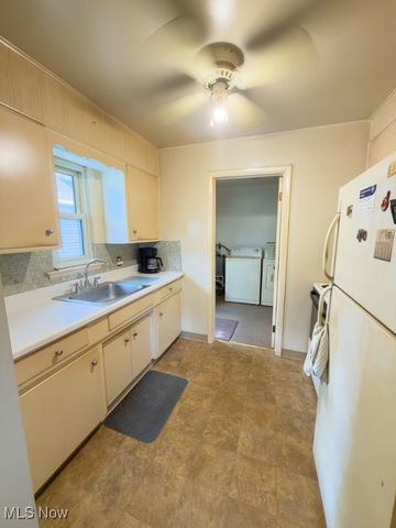 1224 E 351st Street, Eastlake, OH 44095