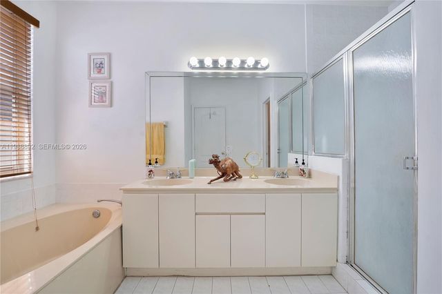 1173 NW 135th Ct, Miami, FL 33182