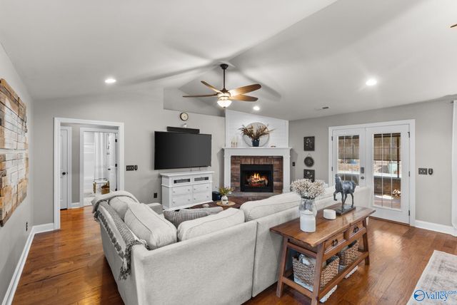 107 Lazy River Court, Harvest, AL 35749