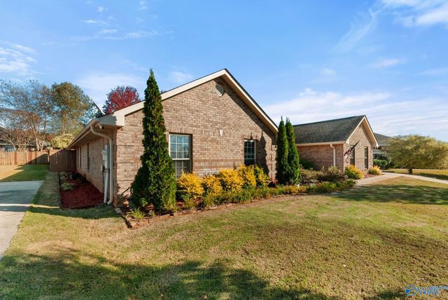 107 Lazy River Court, Harvest, AL 35749