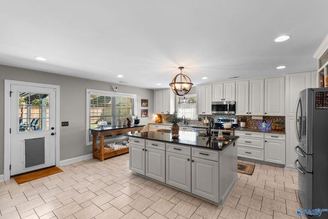 107 Lazy River Court, Harvest, AL 35749