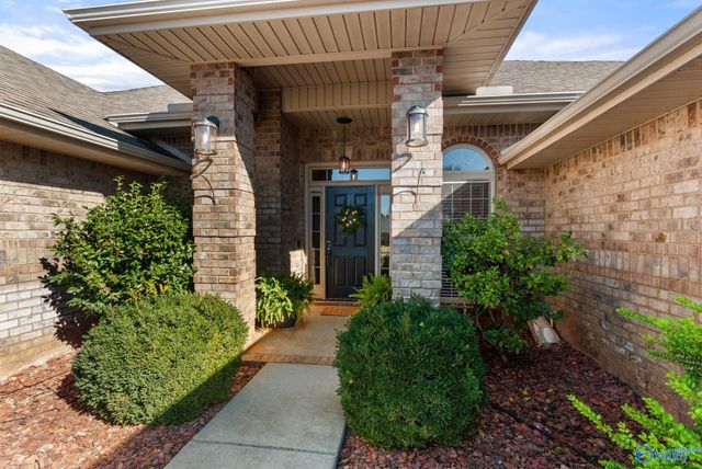 107 Lazy River Court, Harvest, AL 35749