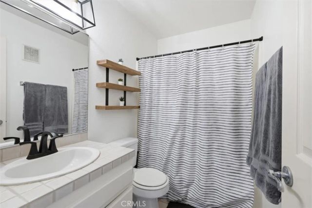 1355 Loma Avenue 310, Long Beach, CA 90804