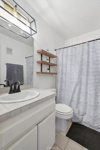 1355 Loma Avenue 310, Long Beach, CA 90804