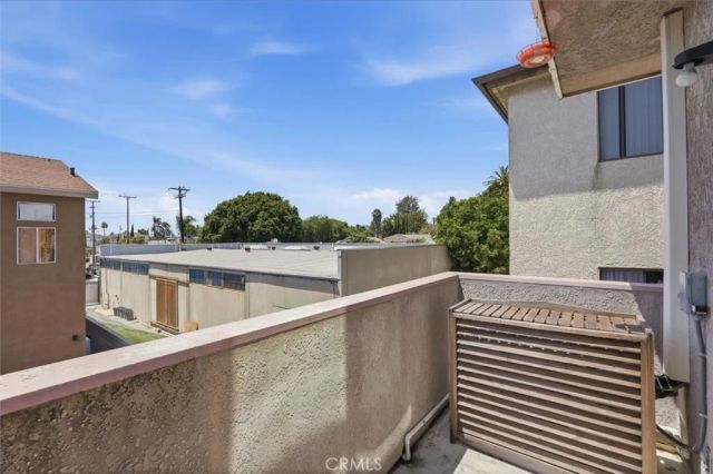 1355 Loma Avenue 310, Long Beach, CA 90804