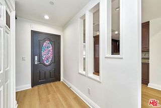 1043 S Kenmore Avenue 404, Los Angeles, CA 90006