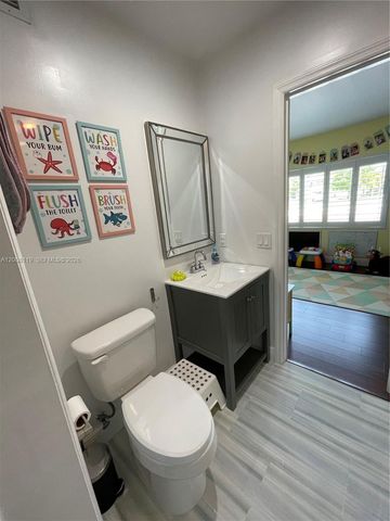 4161 SW 102nd Ave, Miami, FL 33165