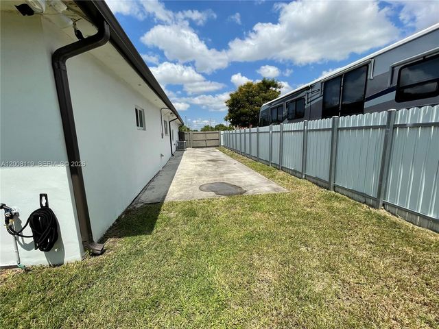 4161 SW 102nd Ave, Miami, FL 33165