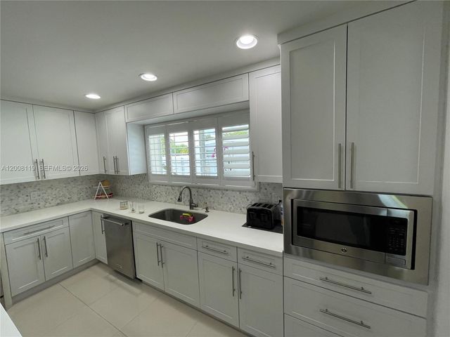 4161 SW 102nd Ave, Miami, FL 33165