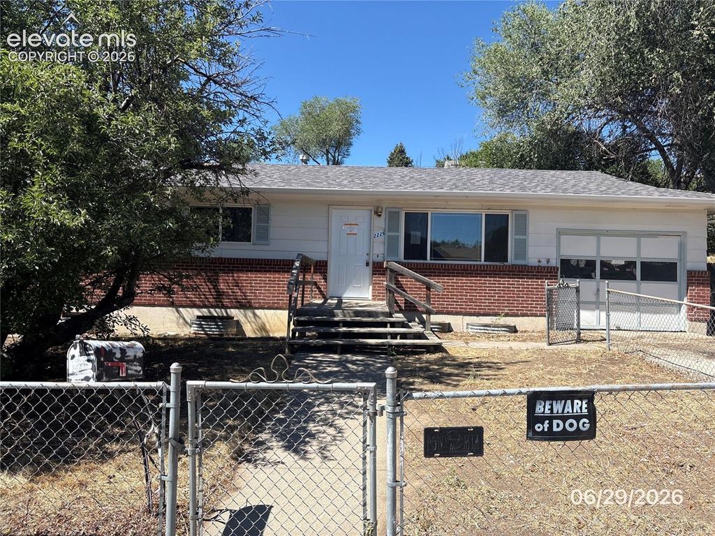 2226 Sumter Drive, Colorado Springs, CO 80910 — exterior