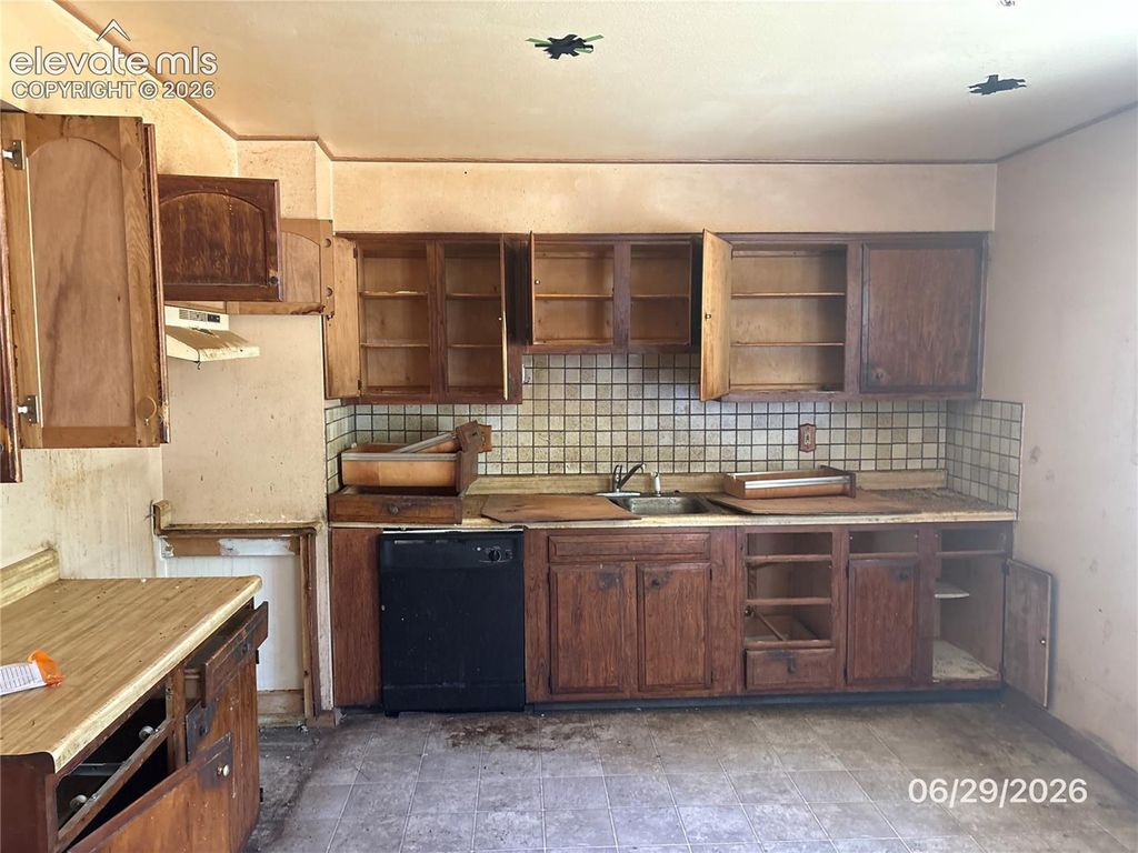 2226 Sumter Drive, Colorado Springs, CO 80910 — photo 4
