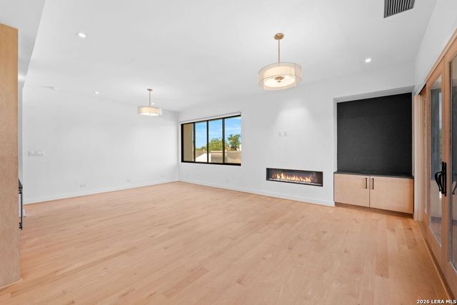 4001 N New Braunfels APT 302A, San Antonio, TX 78209