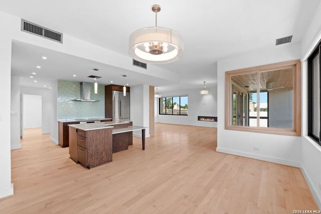 4001 N New Braunfels APT 302A, San Antonio, TX 78209