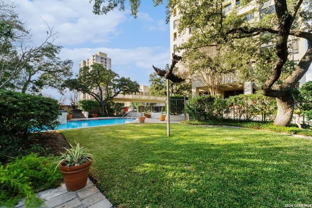 4001 N New Braunfels APT 302A, San Antonio, TX 78209