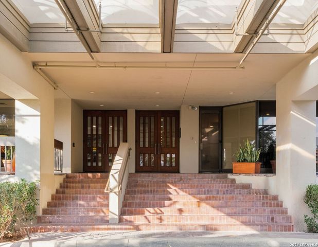 4001 N New Braunfels APT 302A, San Antonio, TX 78209
