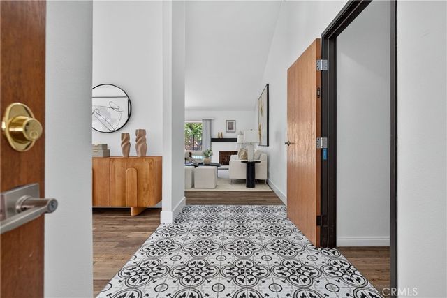 7639 Faust, West Hills, CA 91304