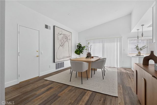 7639 Faust, West Hills, CA 91304
