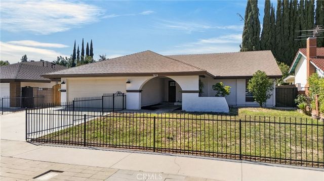 7639 Faust, West Hills, CA 91304