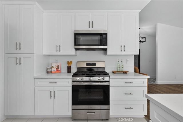 7639 Faust, West Hills, CA 91304