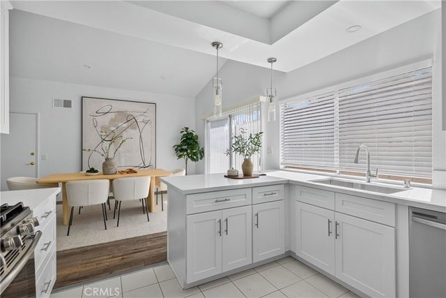 7639 Faust, West Hills, CA 91304
