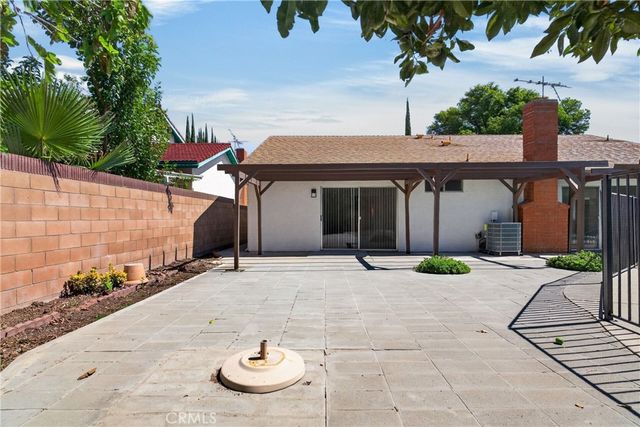 7639 Faust, West Hills, CA 91304
