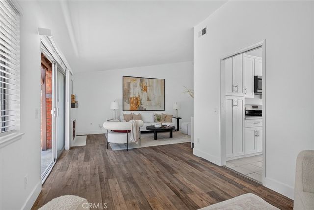 7639 Faust, West Hills, CA 91304