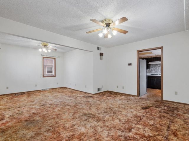 4220 18th Avenue, Moline, IL 61265