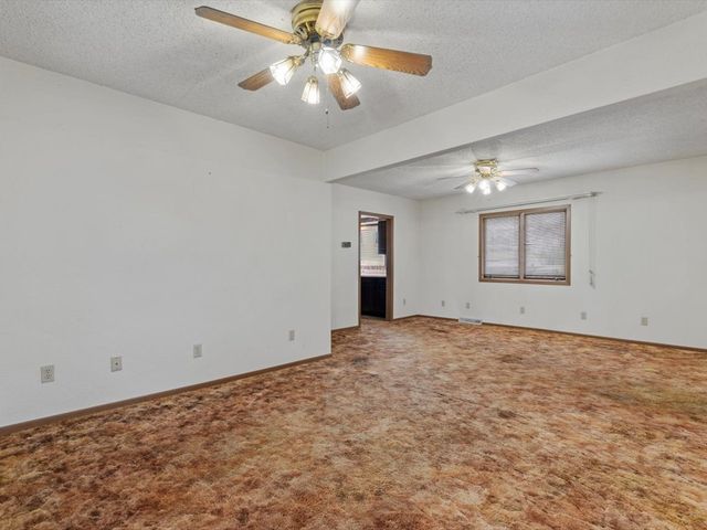 4220 18th Avenue, Moline, IL 61265