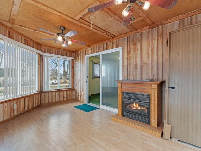 4220 18th Avenue, Moline, IL 61265