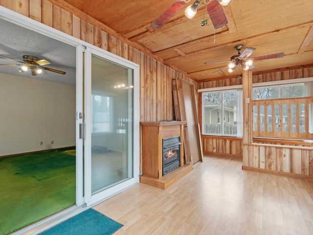 4220 18th Avenue, Moline, IL 61265