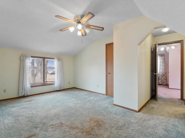 4220 18th Avenue, Moline, IL 61265