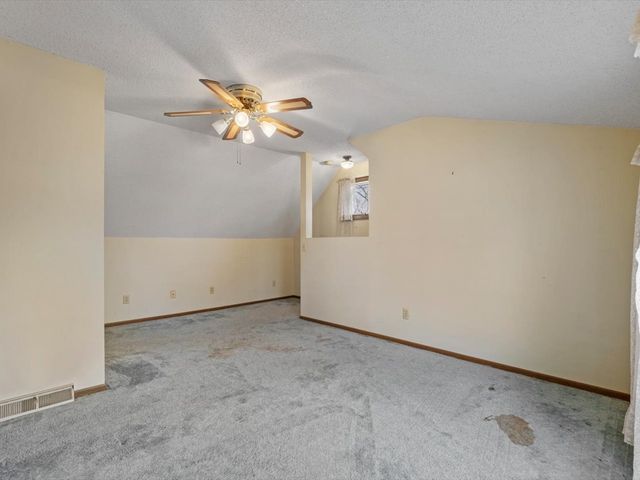 4220 18th Avenue, Moline, IL 61265