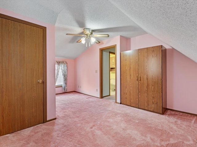 4220 18th Avenue, Moline, IL 61265