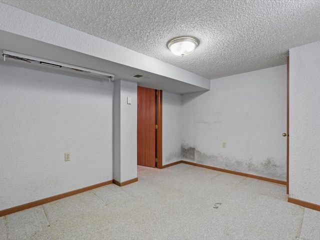 4220 18th Avenue, Moline, IL 61265