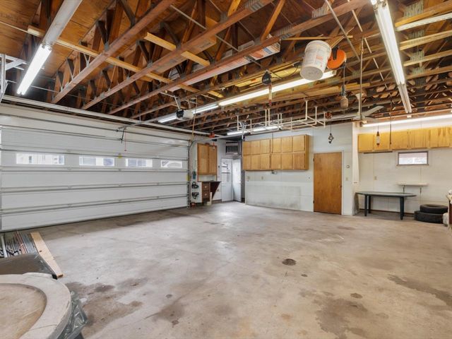 4220 18th Avenue, Moline, IL 61265