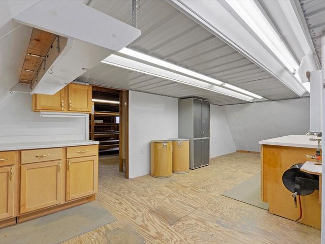 4220 18th Avenue, Moline, IL 61265