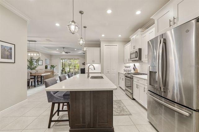 3102 SKY BLUE COVE, Bradenton, FL 34211