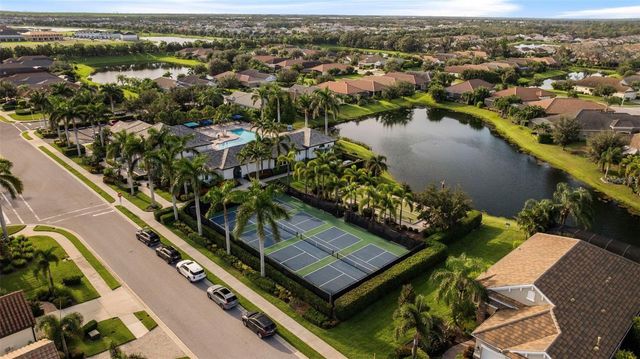 3102 SKY BLUE COVE, Bradenton, FL 34211