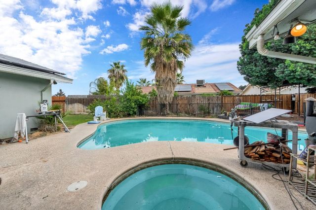 1192 Ashland Drive, Lemoore, CA 93245