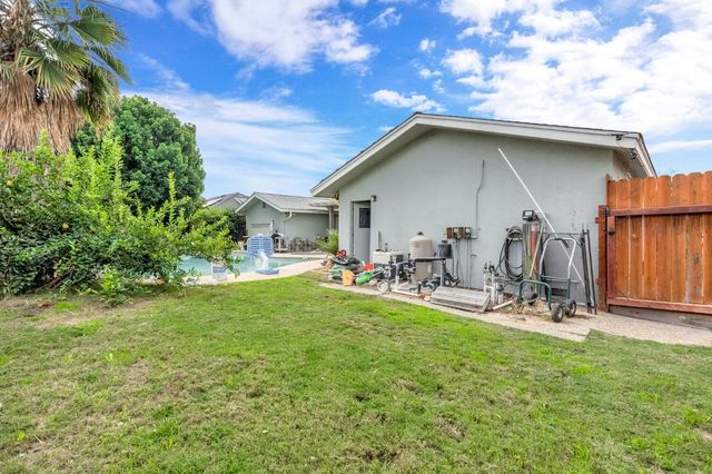 1192 Ashland Drive, Lemoore, CA 93245