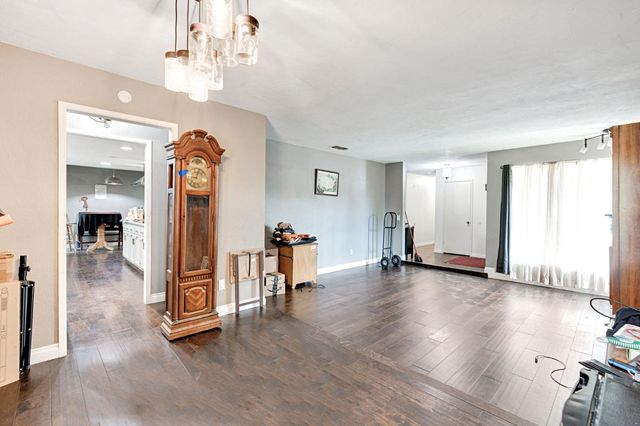 1192 Ashland Drive, Lemoore, CA 93245