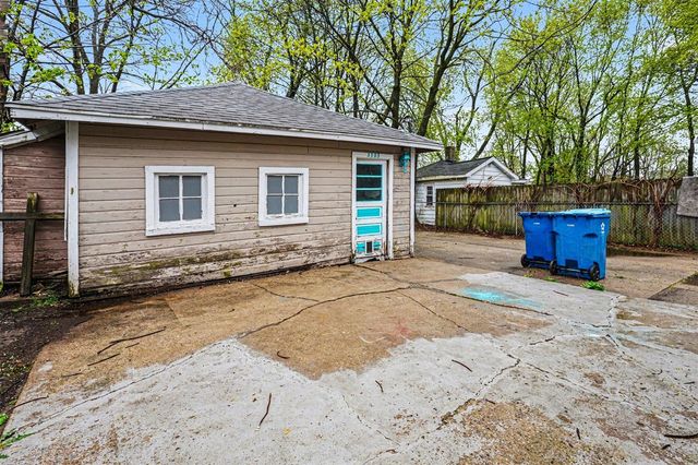 3303 Madison Street, Kalamazoo, MI 49008