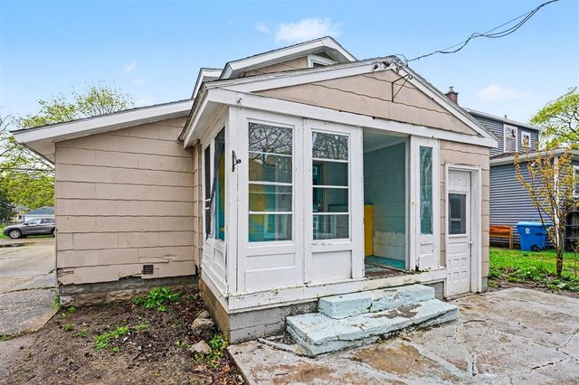 3303 Madison Street, Kalamazoo, MI 49008