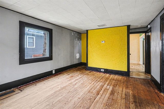 3303 Madison Street, Kalamazoo, MI 49008