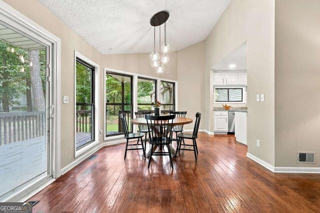 8810 North Mount Drive, Alpharetta, GA 30022