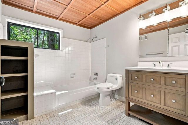 8810 North Mount Drive, Alpharetta, GA 30022